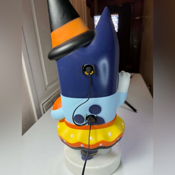 New
Halloween Bluey Blow Mold, 2' - Picture 6 of 15